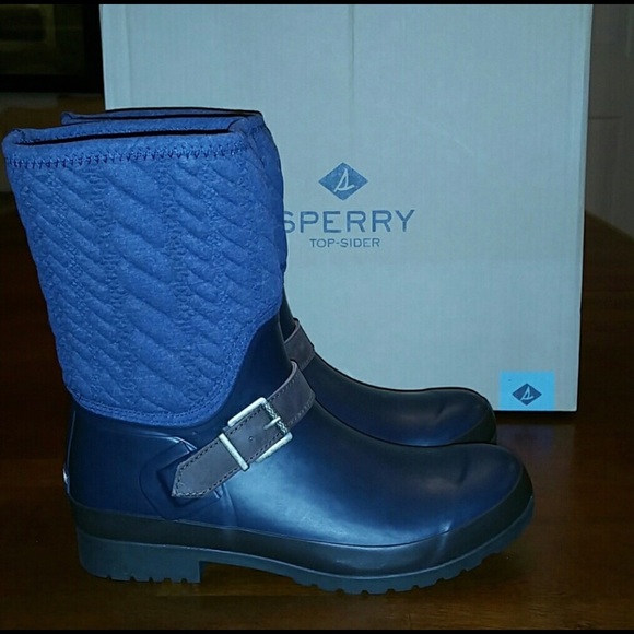 Women’s sperry boots - Picture 2 of 3